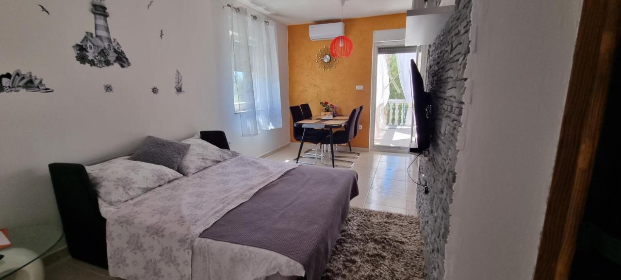Adriana Apartment
